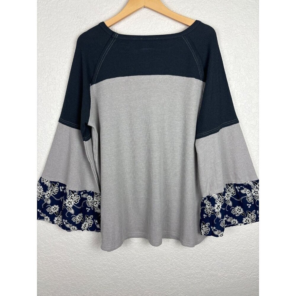 Suzanne Betro Color Block Top Blue Gray Womens Large Bell Sleeves Boho Fall‎ - Picture 5 of 7